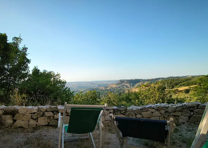 La Casa Dalle Finestre Blu